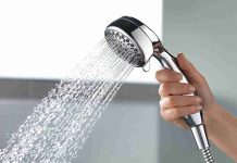 Delta Faucet 75700 Universal Hand Shower Chrome Review